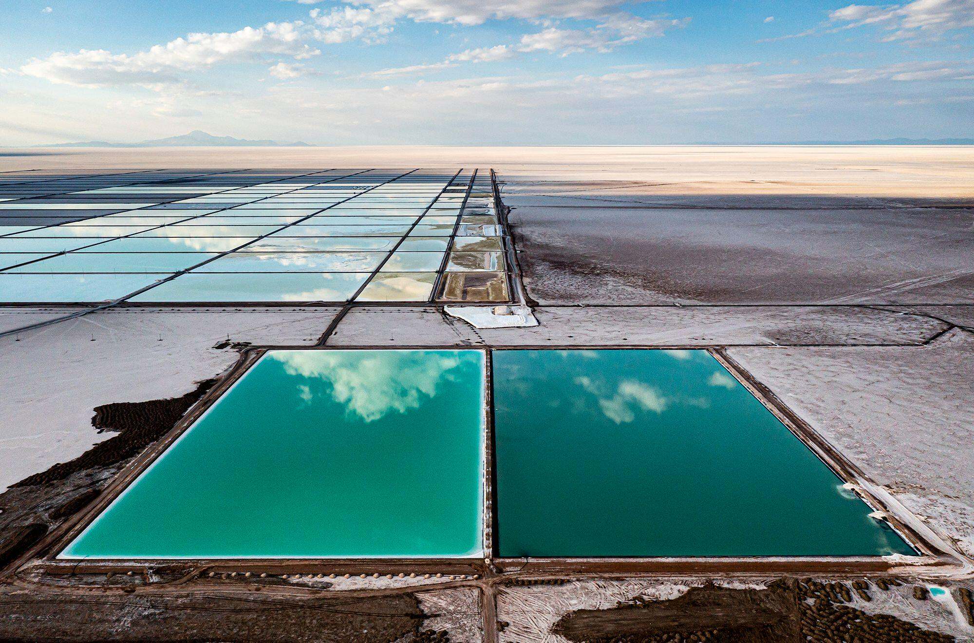 An aerial view of an enormous lithium evaporation pool located near the Bolivia's YLB industrial lithium production plant. 